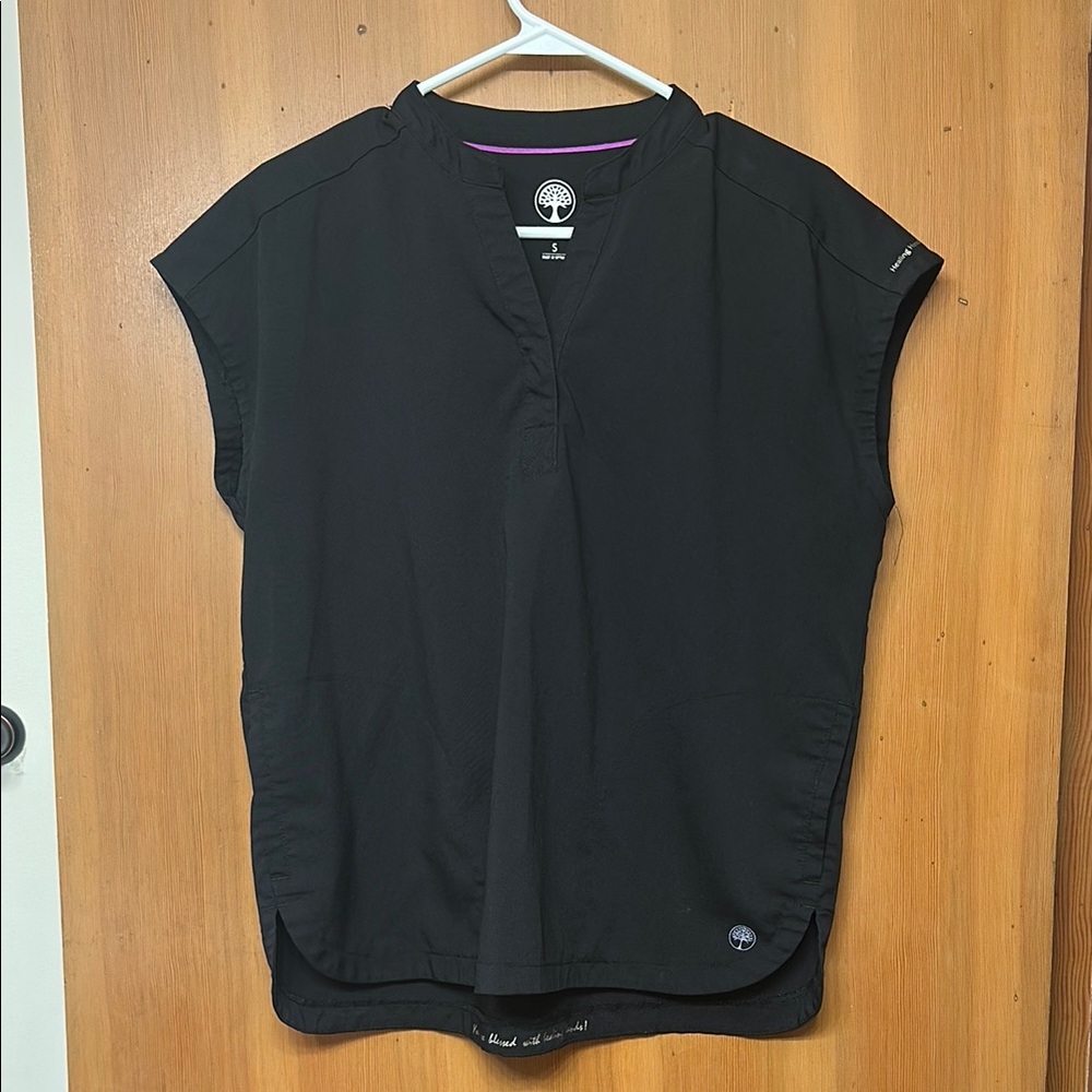 Healing Hands | women’s scrub top
